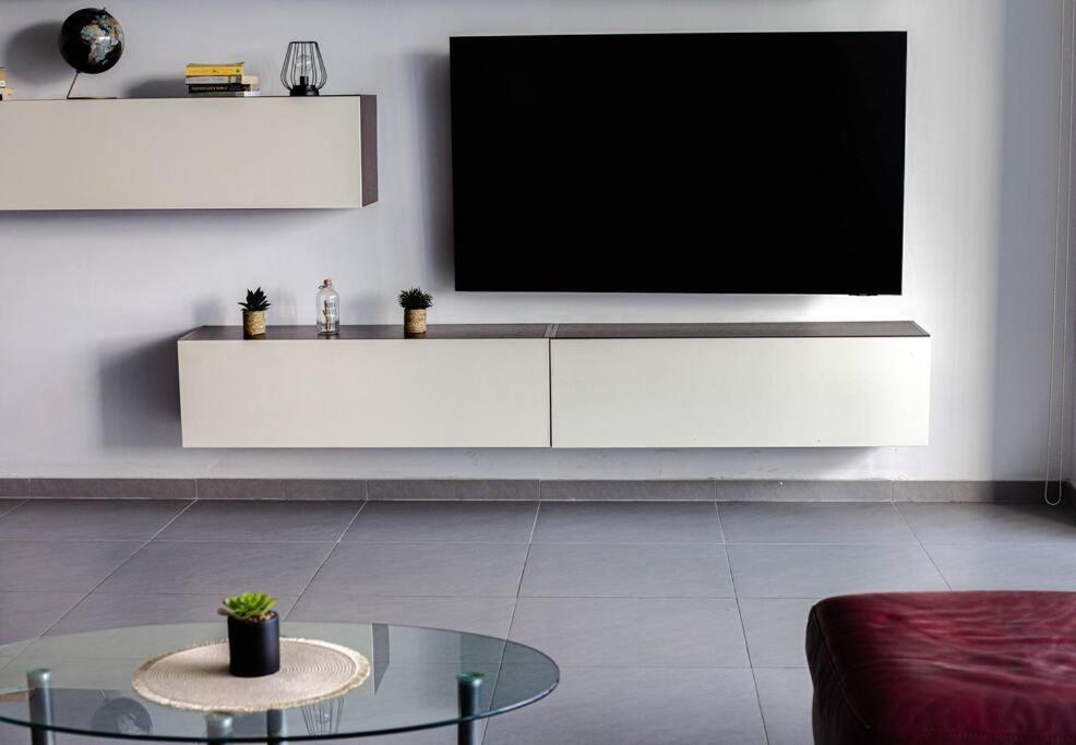 Saint Julian's Seafront Two Bedroom Apartment מראה חיצוני תמונה
